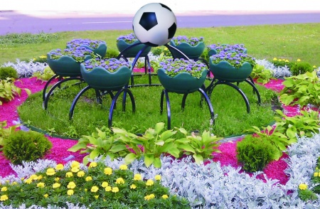 КРАБ 2 с Футбольным мячом, цветочница вертикального озеленения  от производителя: завод городской уличной мебели Lora-Park